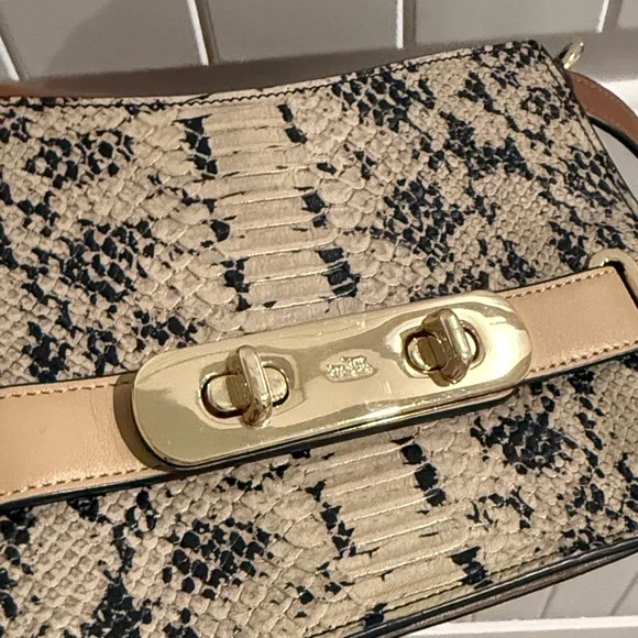 Coach Exotic Embossed Swagger Crossbody - Picture 12 of 12